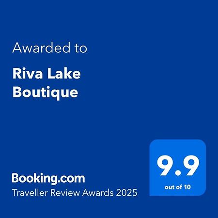 Riva Lake Boutique Mamaia Ngoại thất bức ảnh