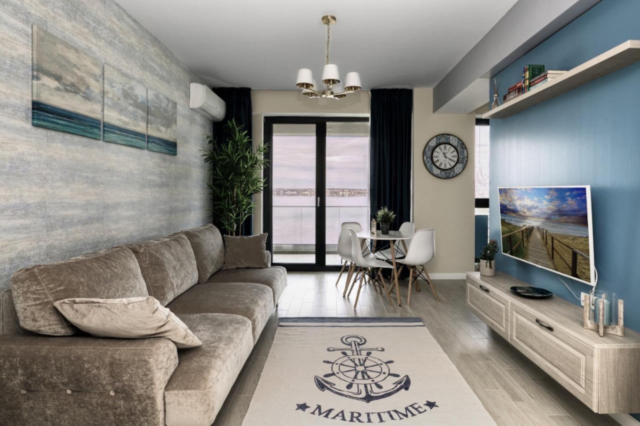 Riva Lake Boutique Mamaia Ngoại thất bức ảnh
