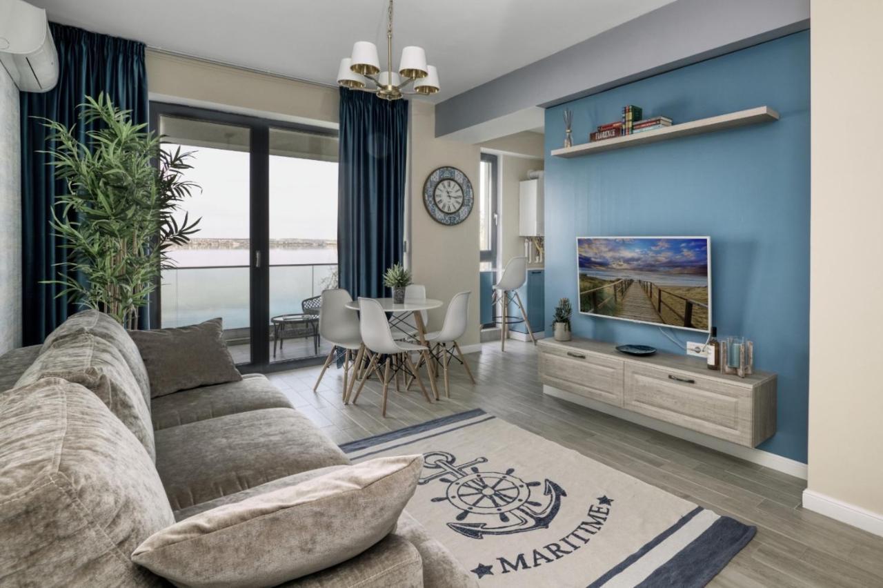 Riva Lake Boutique Mamaia Ngoại thất bức ảnh