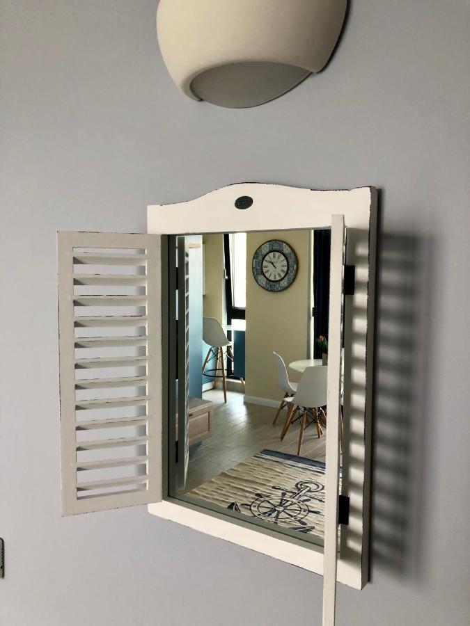 Riva Lake Boutique Mamaia Ngoại thất bức ảnh