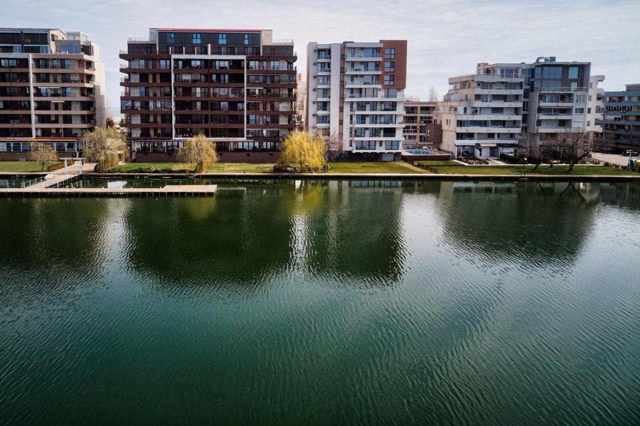 Riva Lake Boutique Mamaia Ngoại thất bức ảnh