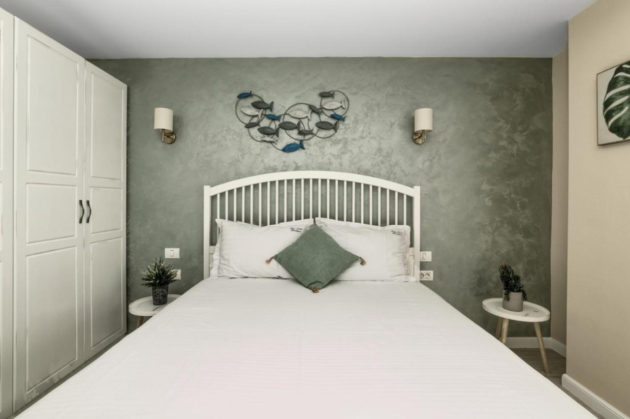 Riva Lake Boutique Mamaia Ngoại thất bức ảnh