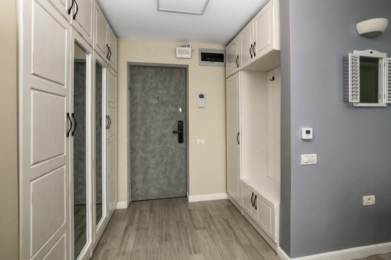 Riva Lake Boutique Mamaia Ngoại thất bức ảnh