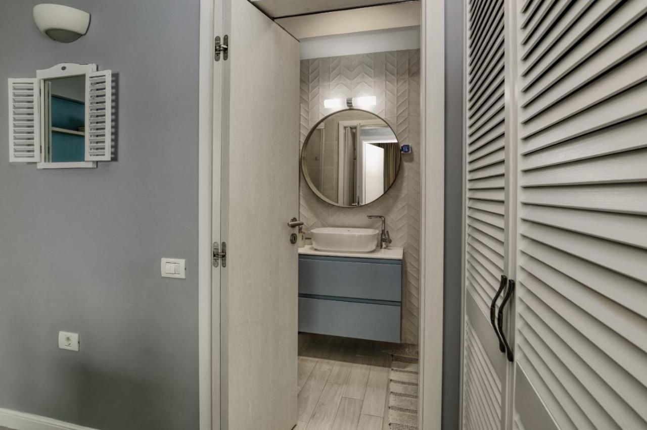 Riva Lake Boutique Mamaia Ngoại thất bức ảnh